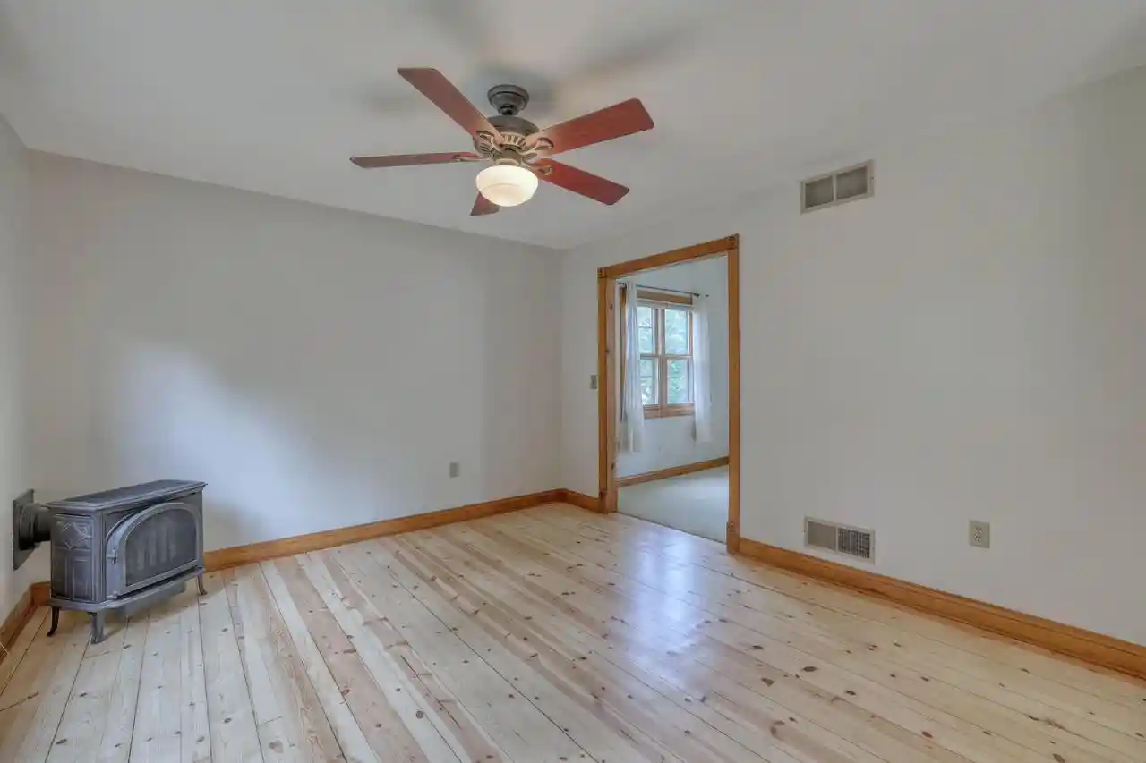 2nd image of 798 Greenway Terrace Terrace, Hartland, WI 53029 | MLS# 1966539