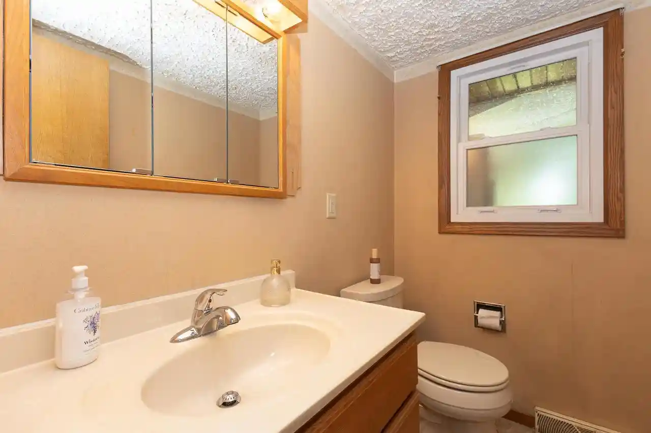 Homes for sale in Menasha, WI | 809 Melissa Street Street, Menasha, WI 54952 | MLS# 50327164