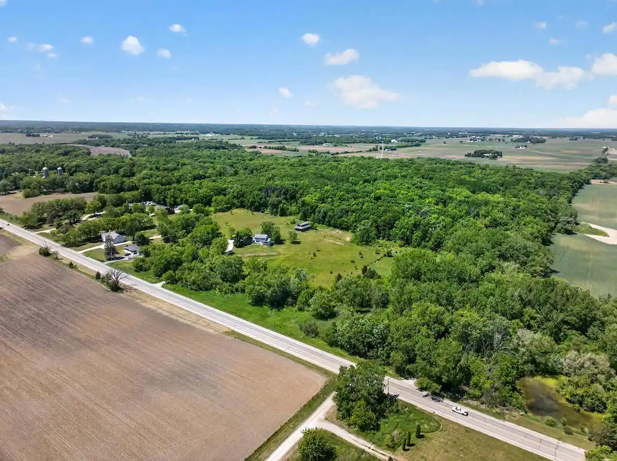 2nd image of 26222 Durand Avenue Avenue, Kansasville, WI 53139 | MLS# 1966592