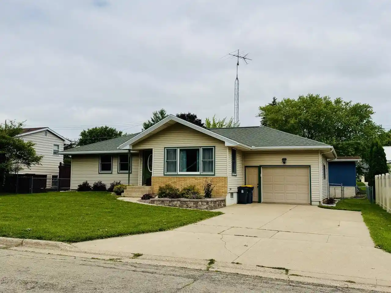 1st image of 917 26th Street Street, Monroe, WI 53566 | MLS# 2025522