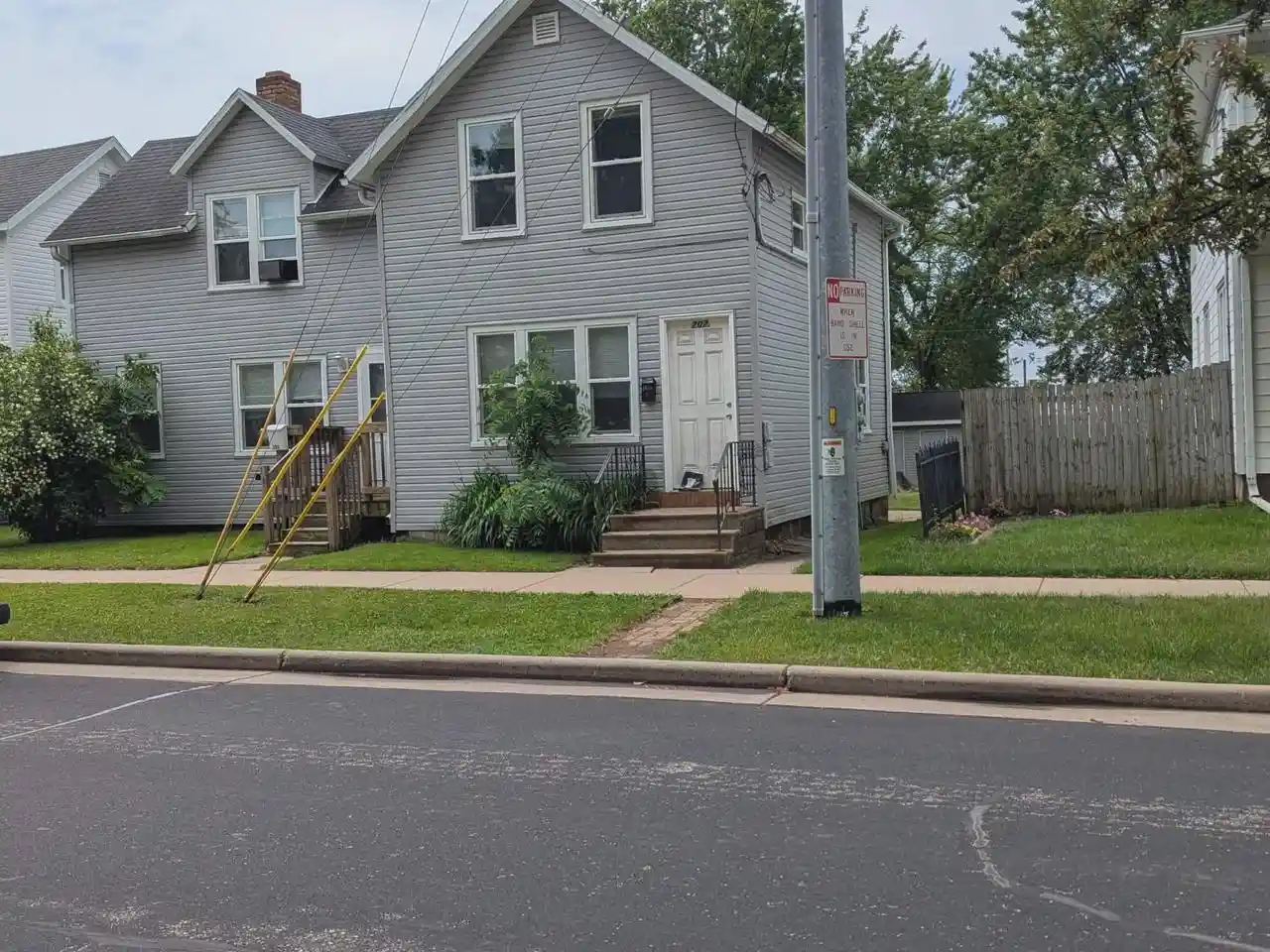 2nd image of 202 W Arnold Street Street, Marshfield, WI 54449 | MLS# 22602614