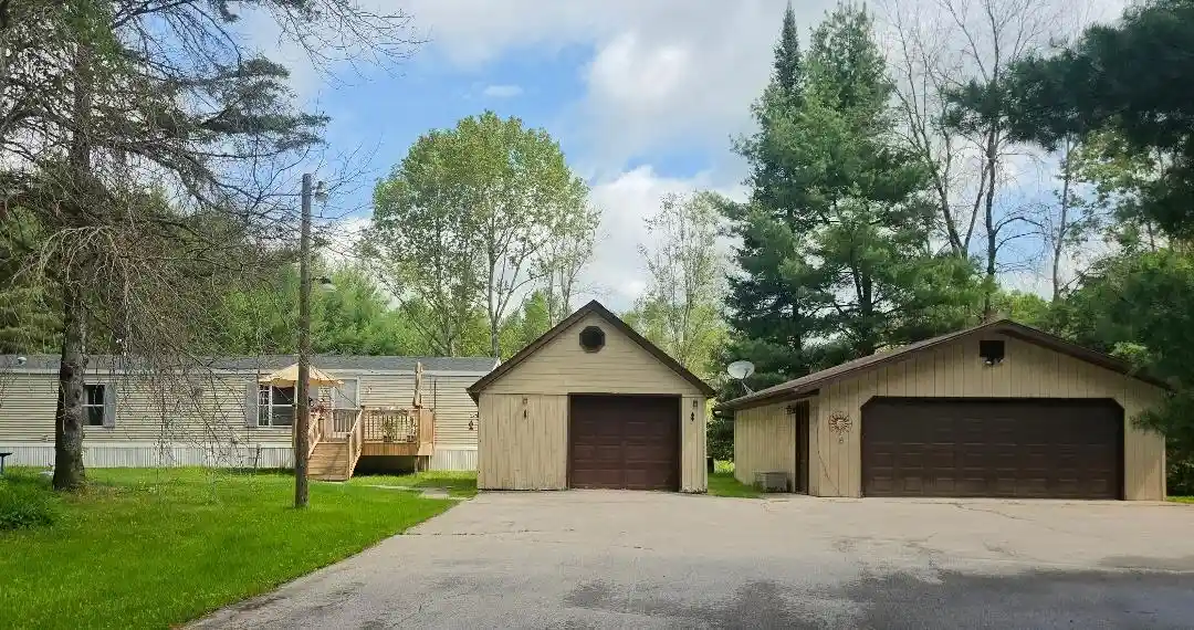 Homes for sale in Wausaukee, WI | N12226 Glendale Circle Circle, Wausaukee, WI 54177 | MLS# 1966639