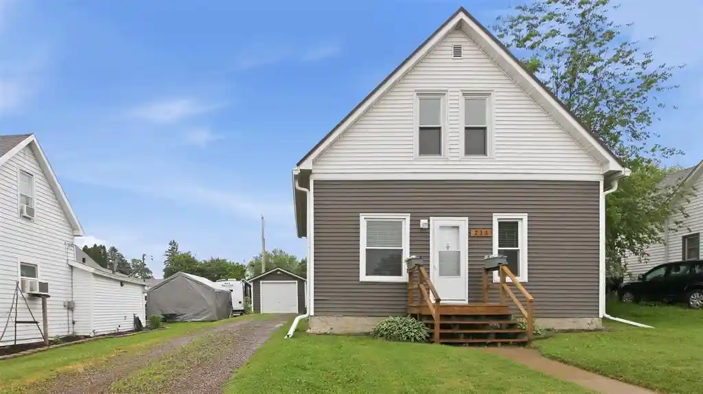 Homes for sale in Stanley, WI | 213 Garfield Street Street, Stanley, WI 54768 | MLS# 1602141