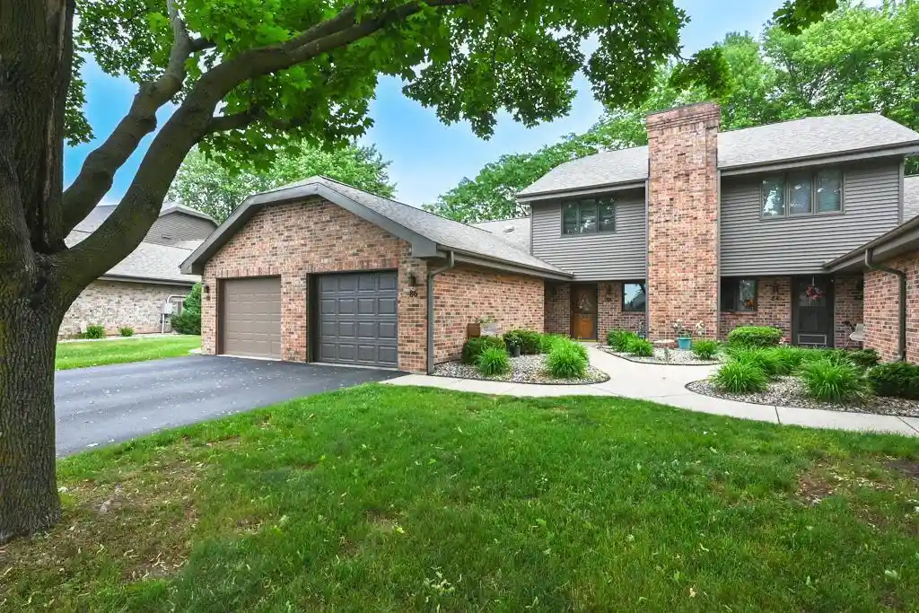 Homes for sale in Appleton, WI | 88 Spencer Village Court Court, Appleton, WI 54914 | MLS# 50327199