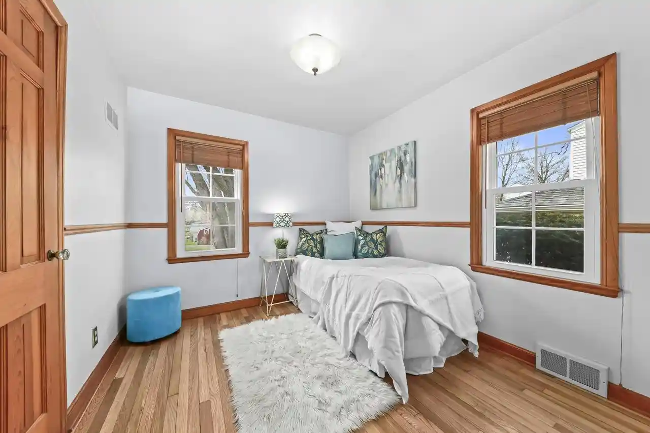 Homes for sale in Cedarburg, WI | W63N391 Hillcrest Avenue Avenue, Cedarburg, WI 53012 | MLS# 1966654