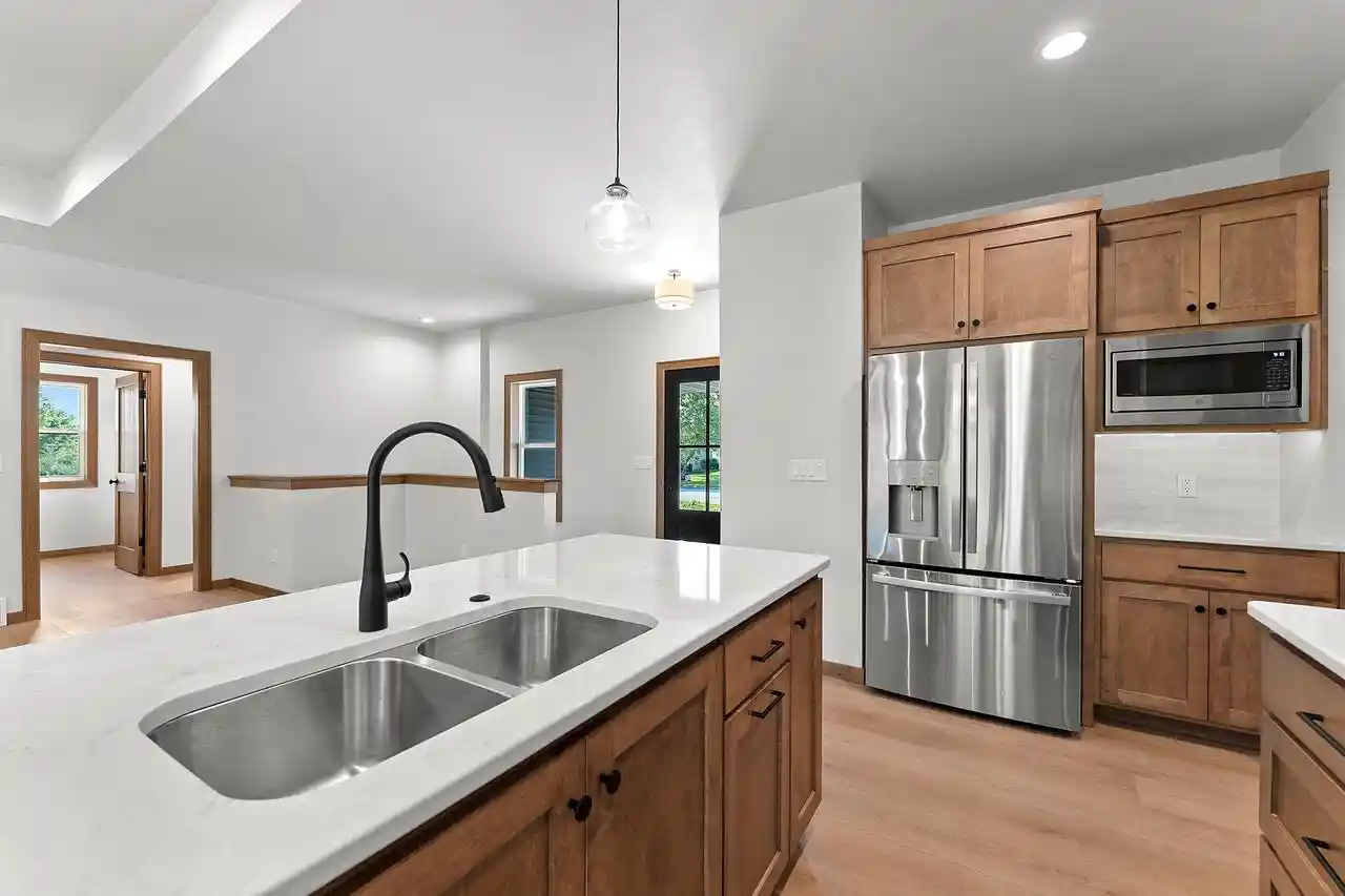 4th image of 413 Carrie Lynn Avenue Avenue, Algoma, WI 54201 | MLS# 50327210
