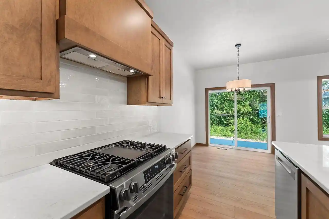 5th image of 413 Carrie Lynn Avenue Avenue, Algoma, WI 54201 | MLS# 50327210