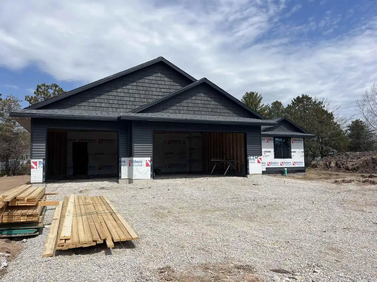 Homes for sale in Algoma, WI | 413 Carrie Lynn Avenue Avenue, Algoma, WI 54201 | MLS# 50327210
