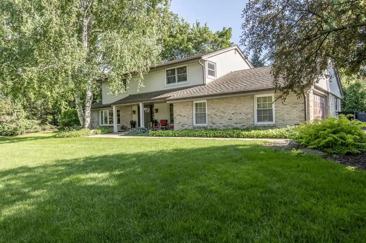 4th image of 1405 Victoia Circle N Circle N, Elm Grove, WI 53122 | MLS# 1966699