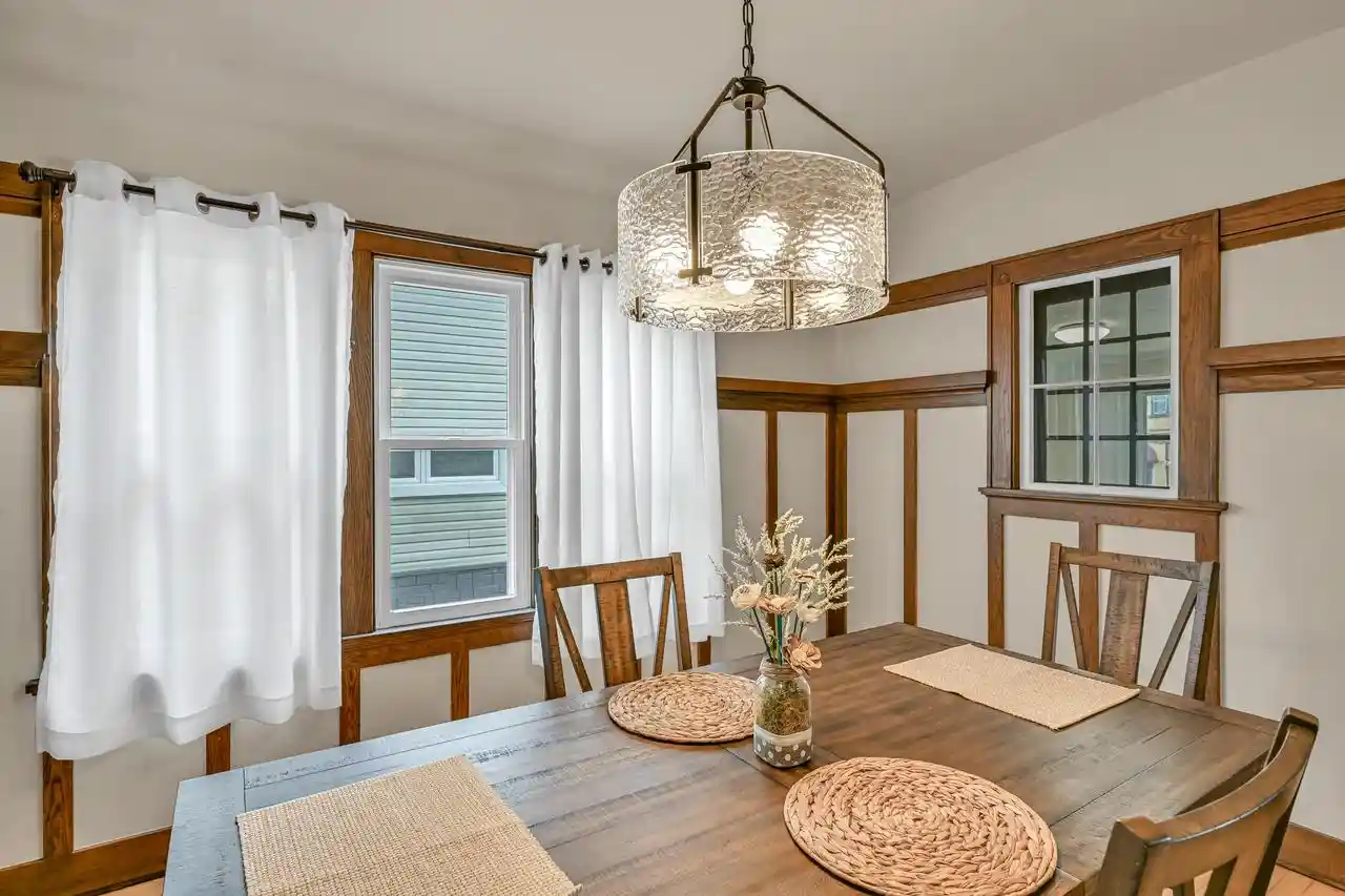 Homes for sale in Wauwatosa, WI | 6422 W North Avenue Avenue, Wauwatosa, WI 53213 | MLS# 1966701
