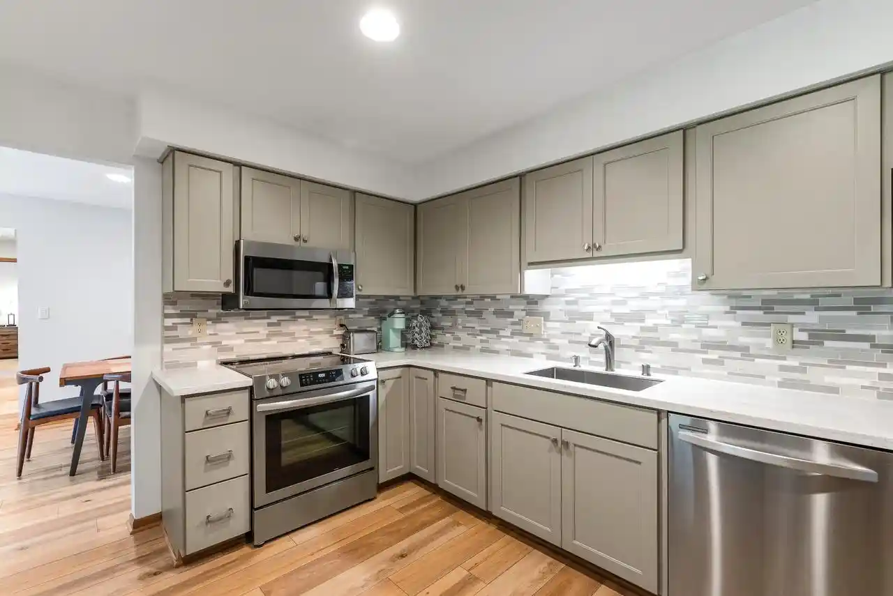 4th image of 3733 W Loomis Road Road, Milwaukee, WI 53221 | MLS# 1966719