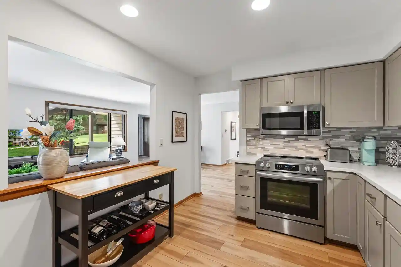 5th image of 3733 W Loomis Road Road, Milwaukee, WI 53221 | MLS# 1966719