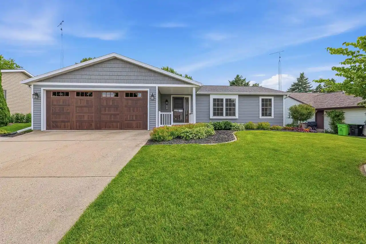 Homes for sale in Beaver Dam, WI | 405 Eilbes Avenue Avenue, Beaver Dam, WI 53916 | MLS# 2025582