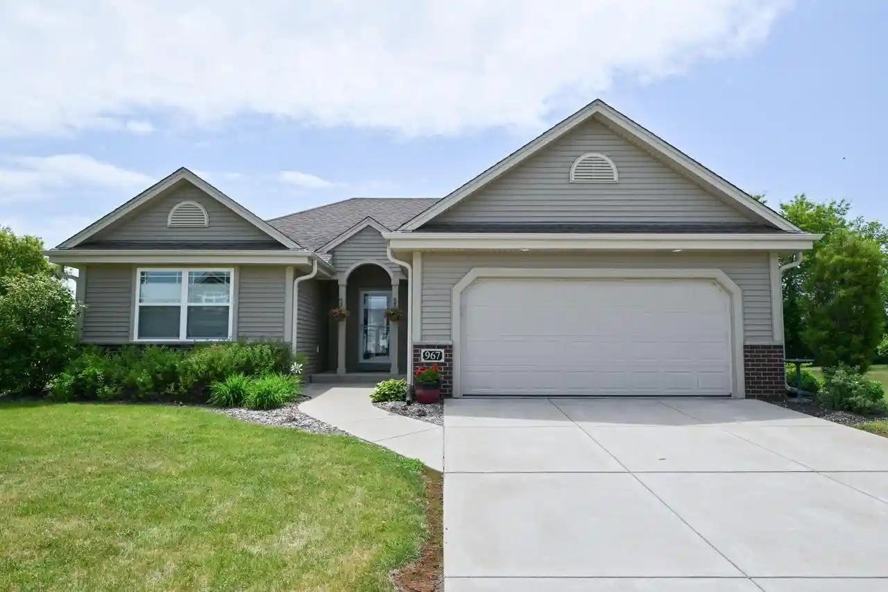 Homes for sale in Belgium, WI | 967 Log Cabin Lane Lane, Belgium, WI 53004 | MLS# 1966759