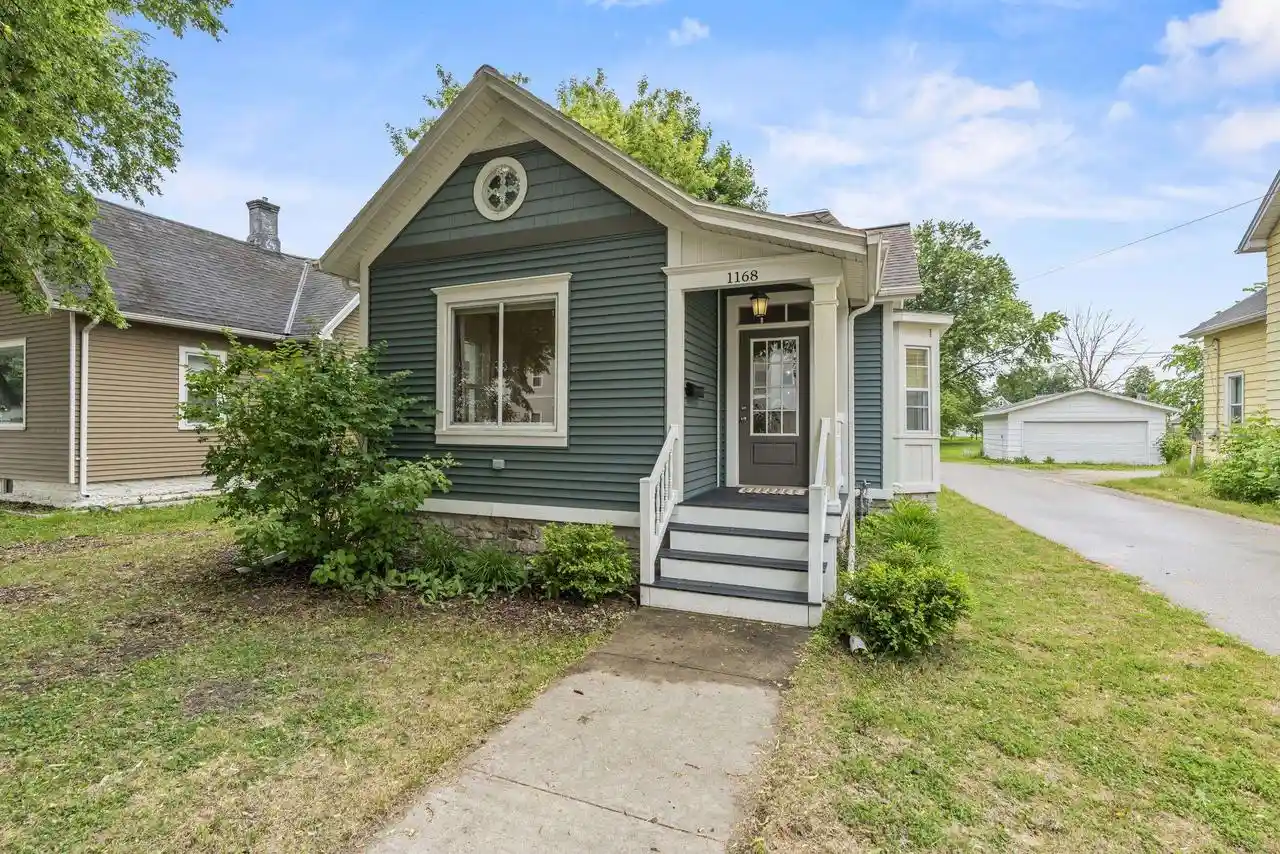 Homes for sale in Green Bay, WI | 1168 E Walnut Street Street, Green Bay, WI 54301 | MLS# 50327236