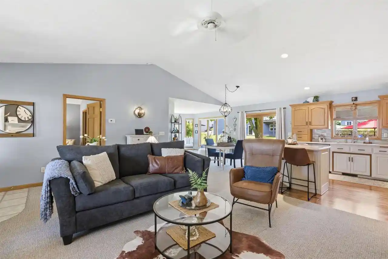 Homes for sale in Hortonville, WI | 205 Oak Knoll Court Court, Hortonville, WI 54944 | MLS# 50327228