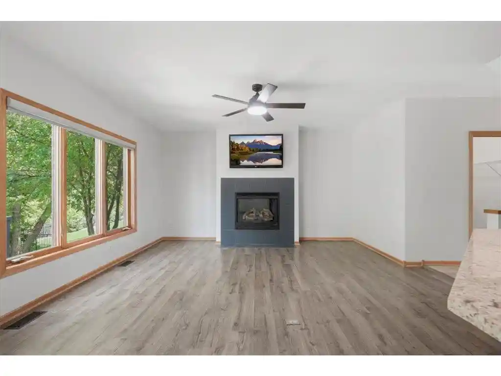 4th image of 13 Cliff Ridge Court Court, Hudson, WI 54016 | MLS# 7070797