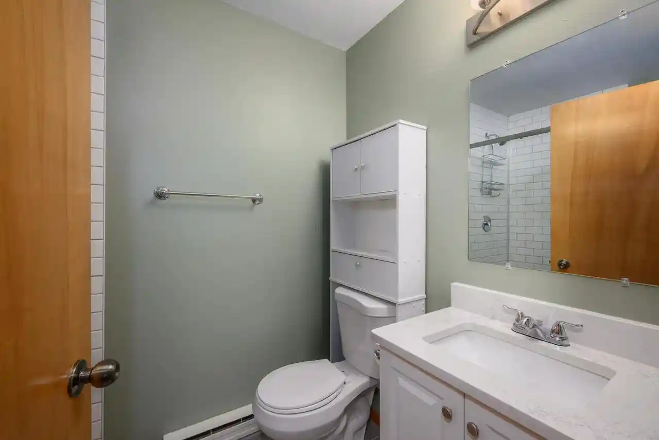 Listing Photo 4 - Condo for sale in building located at 6758 Park Ridge Dr Dr, Madison, WI 53719 - Unit #C