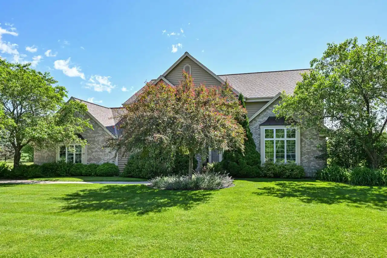 Photo 3 of Single family home for sale at 224 Crooked Stick Pass Pass, North Prairie, WI 53153 | MLS# 1966807 | Listing updated on 2026-09-22