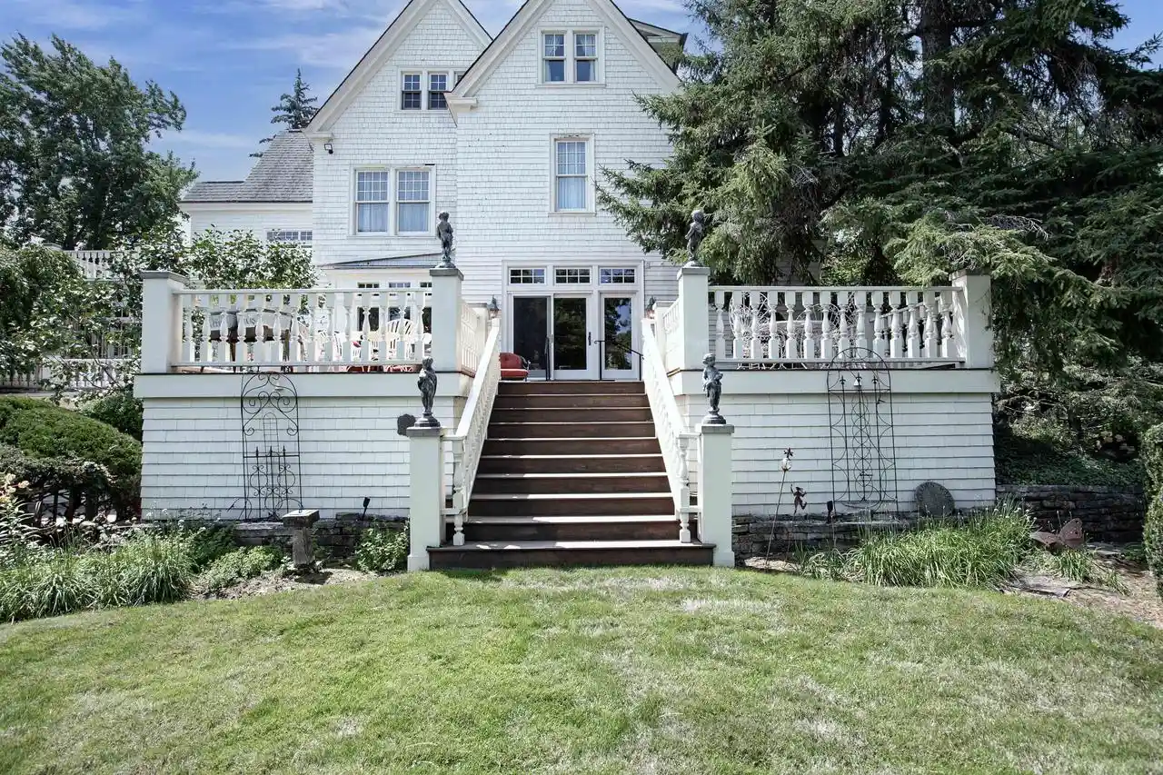 68th image of 402 E Wisconsin Avenue Avenue, Neenah, WI 54956 | MLS# 50327245