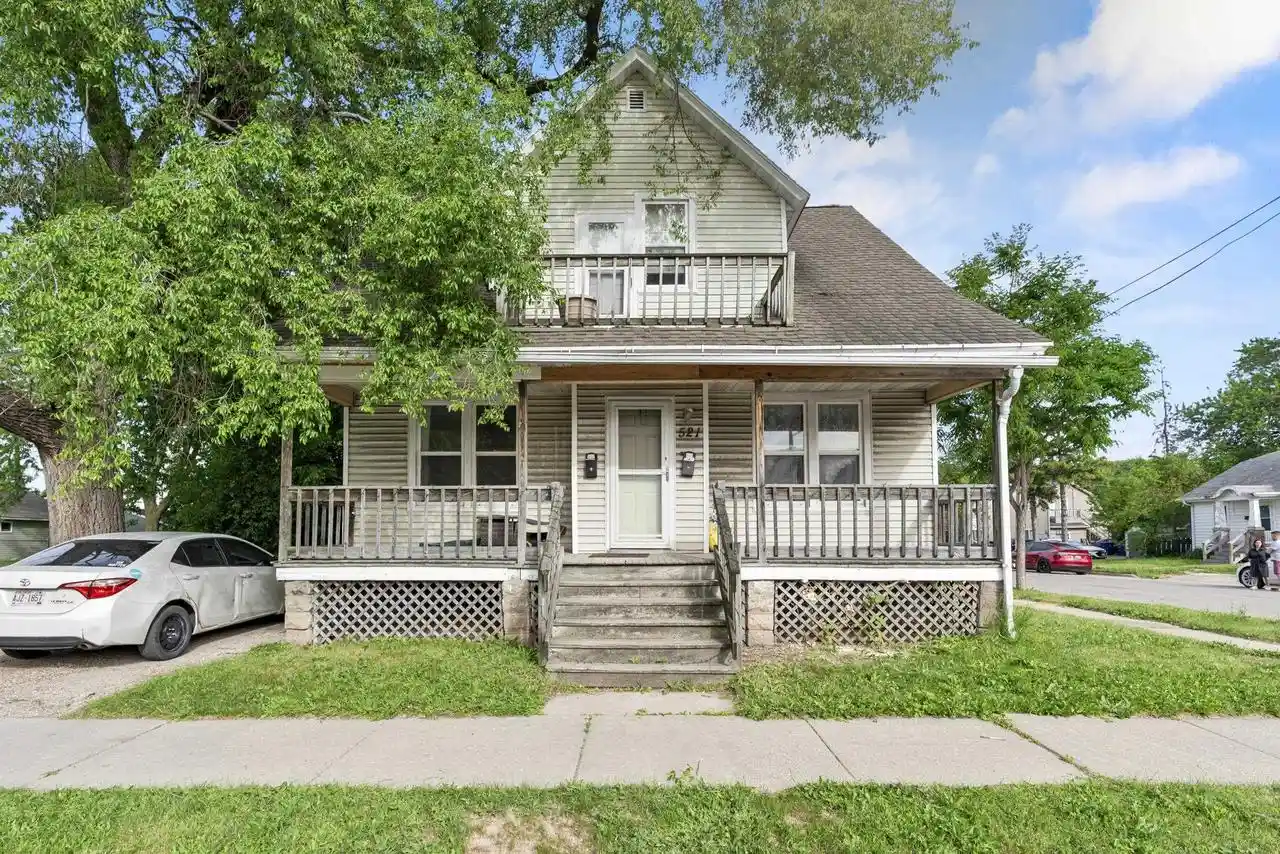 Homes for sale in Green Bay, WI | 521 12th Avenue Avenue, Green Bay, WI 54303 | MLS# 50327261