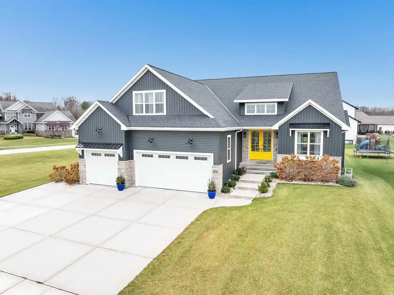 Photo 1 of Single family home for sale at 4861 Prairie School Dr Dr, Oneida, WI 54155 | MLS# 50327229 | Listing updated on 2026-08-19