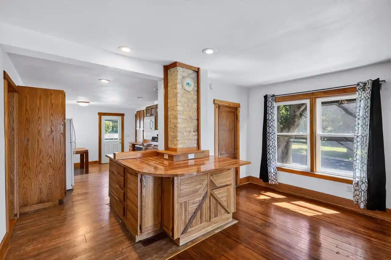 4th image of 524 E Jefferson Street Street, Stoughton, WI 53589 | MLS# 2025619