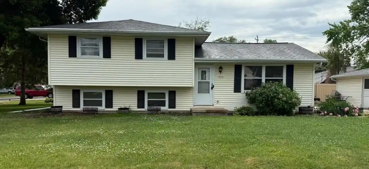 Homes for sale in Menasha, WI | 1021 Claude Street Street, Menasha, WI 54952 | MLS# 50327272