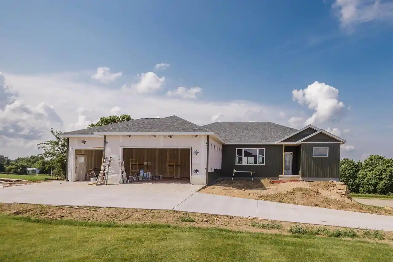 2nd image of 102 Diamond Oaks Dr Dr, Dodgeville, WI 53533 | MLS# 2025622