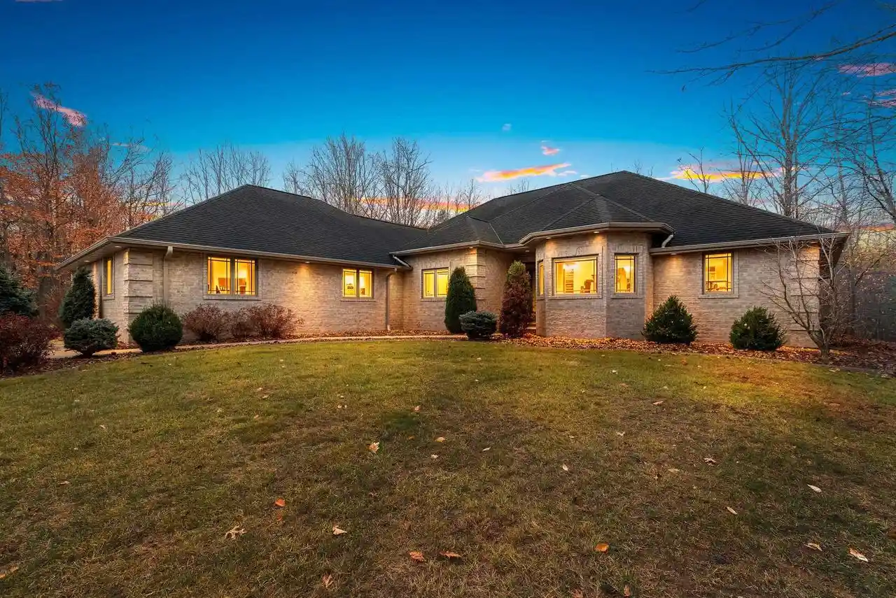 Homes for sale in Little Suamico, WI | 425 Hill Haven Court Court, Little Suamico, WI 54141 | MLS# 50327285