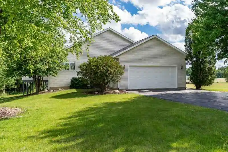 Homes for sale in Davis, IL | 186 Lake Summerset Road Road, Davis, IL 61019 | MLS# 2025642