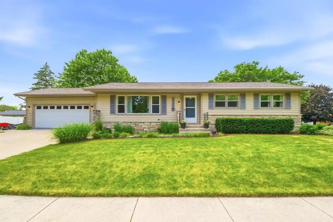 Homes for sale in North Fond Du Lac, WI | 1409 Chapman Avenue Avenue, North Fond Du Lac, WI 54937 | MLS# 50327287