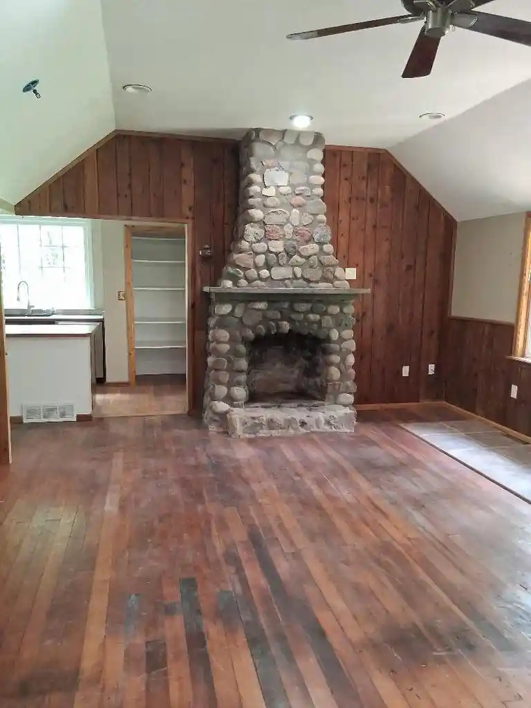 Photo 4 of Single family home for sale at W8846 Hickory Dr Dr, Delavan, WI 53115 | MLS# 2025654 | Listing updated on 2026-09-13