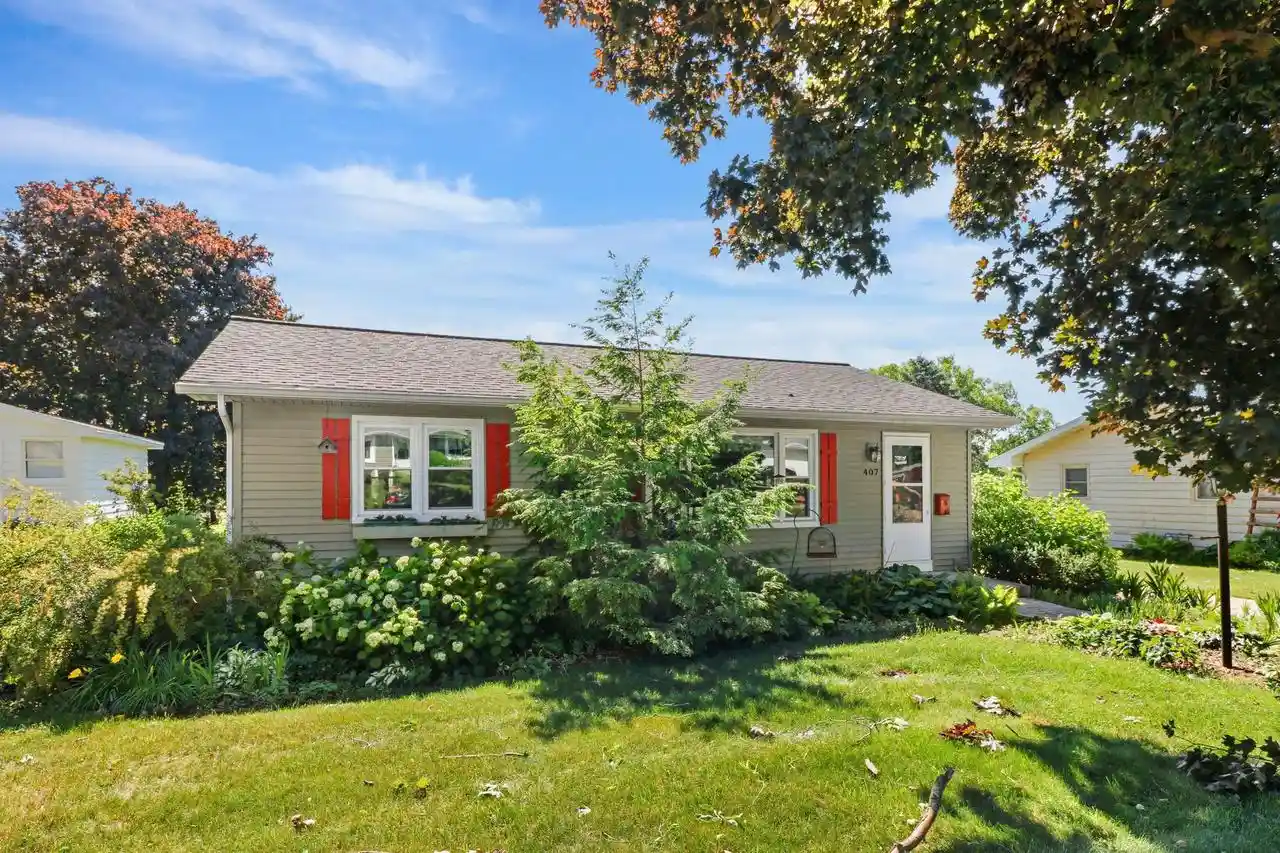 Homes for sale in Mount Horeb, WI | 407 S 4th Street Street, Mount Horeb, WI 53572 | MLS# 2025657