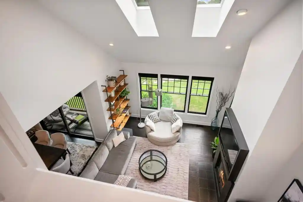 3rd image of 200 William St St, De Pere, WI 54115