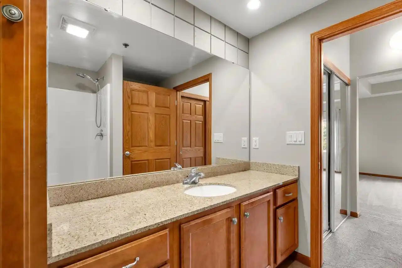 Homes for sale in Appleton, WI | 400 N Richmond St St, Appleton, WI 54911