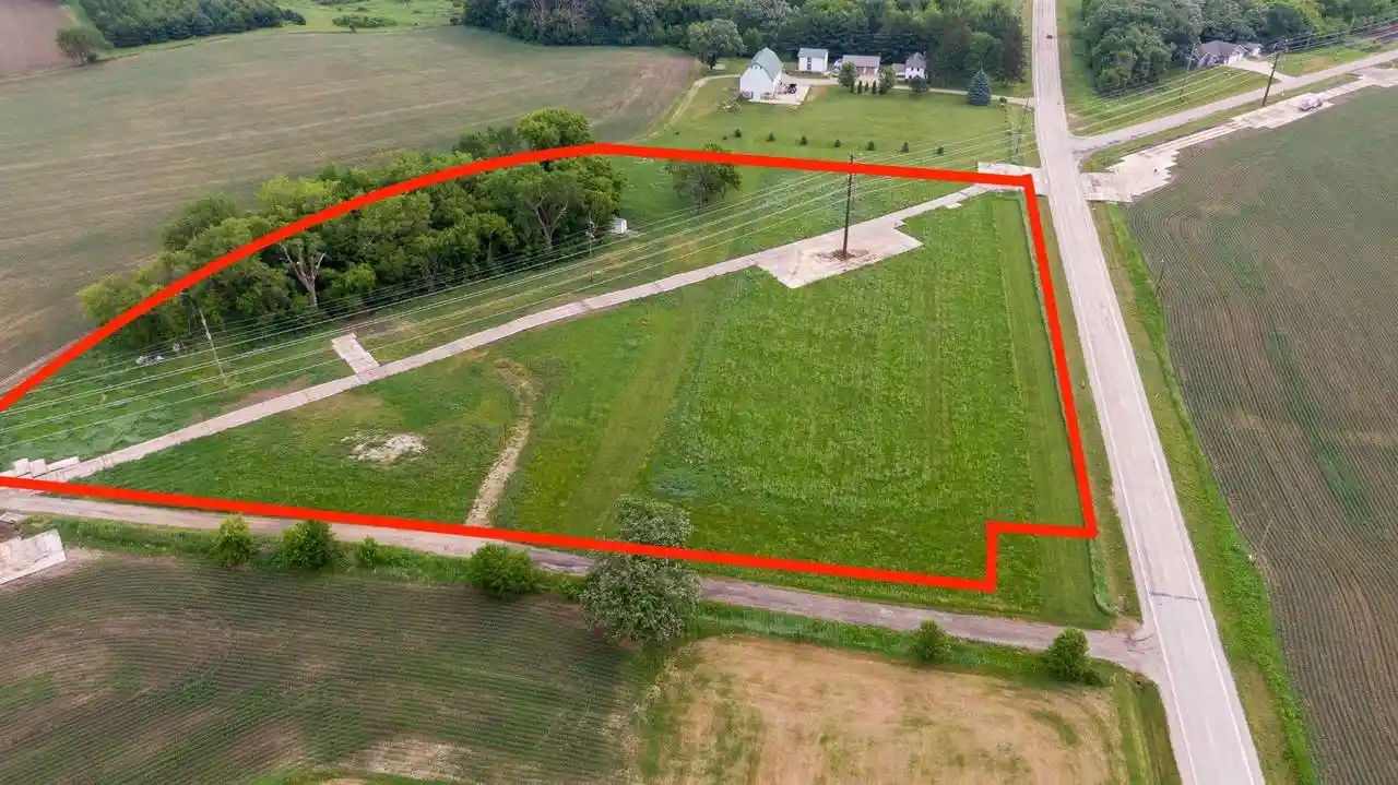 Homes for sale in Fox Lake, WI | N9667 County C Road Road, Fox Lake, WI 53933 | MLS# 2025669