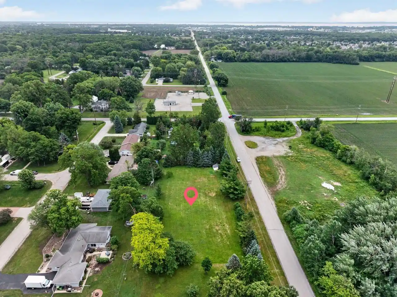 Homes for sale in Neenah, WI | 2520 Breezewood Lane Lane, Neenah, WI 54956 | MLS# 50327315