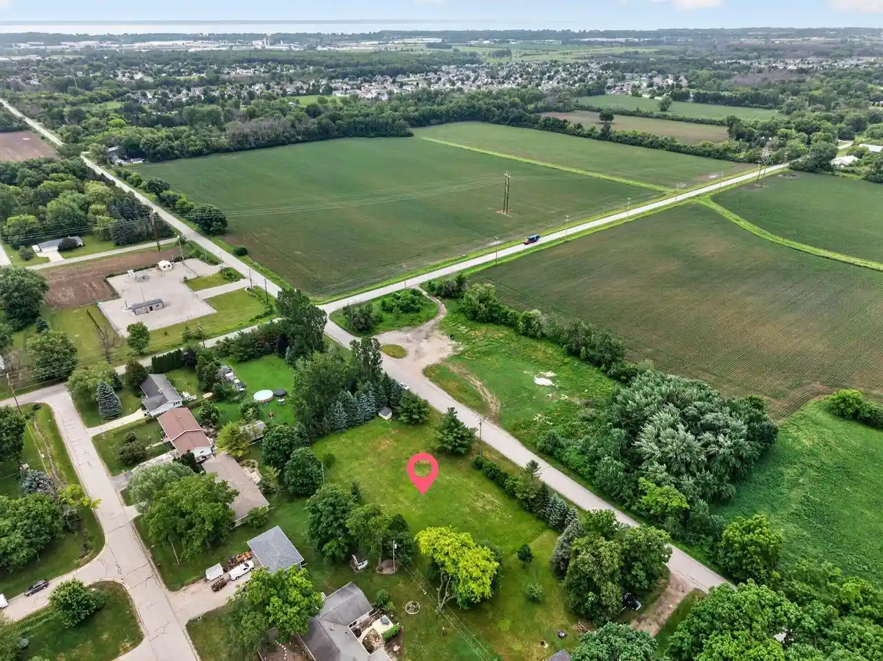 Homes for sale in Neenah, WI | 2520 Breezewood Lane Lane, Neenah, WI 54956 | MLS# 50327315