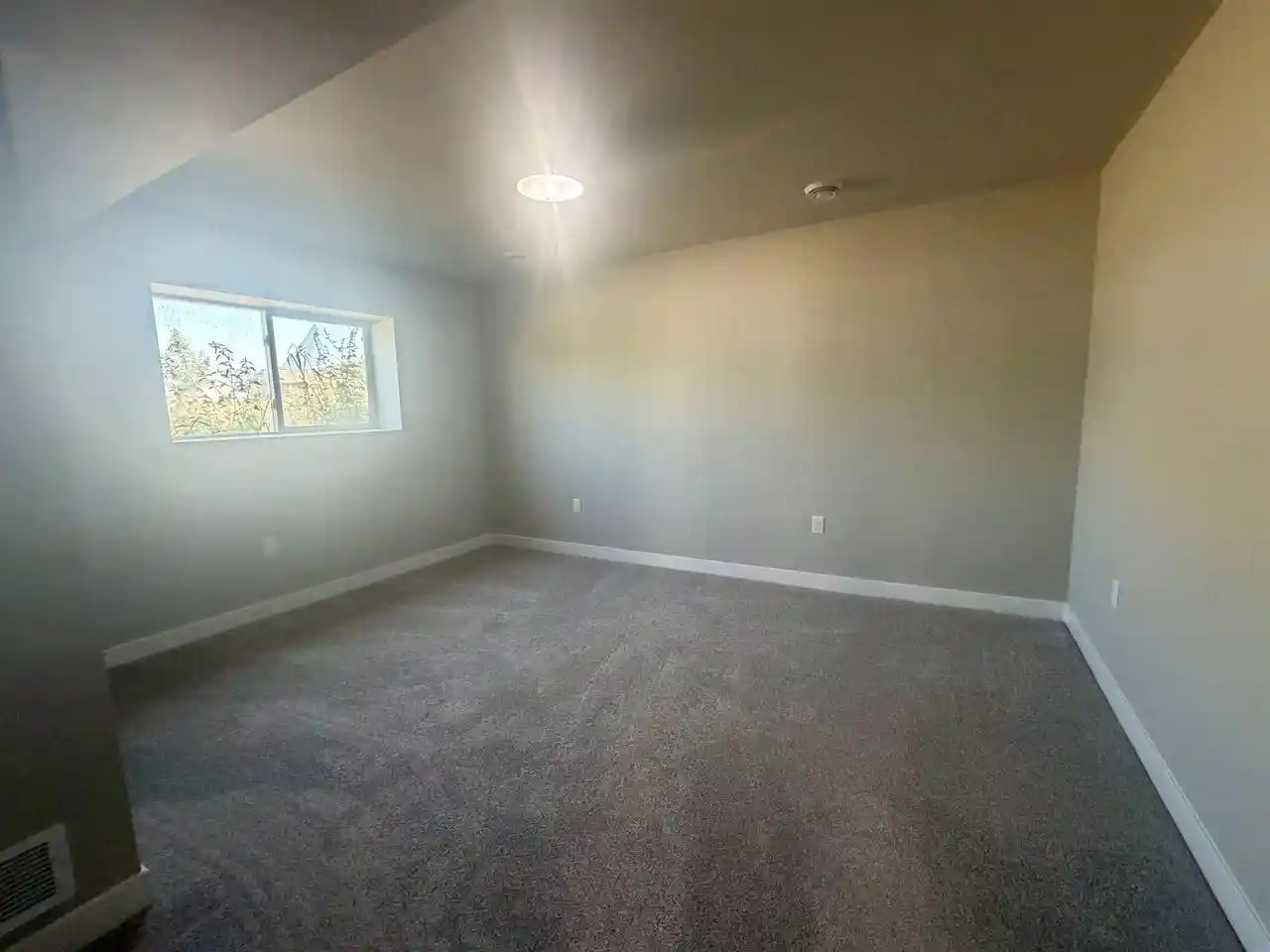 Photo 3 of Single family home for sale at 4044 Whistle Rock Circle Circle, Deforest, WI 53532 | MLS# 2025691 | Listing updated on 2026-09-15