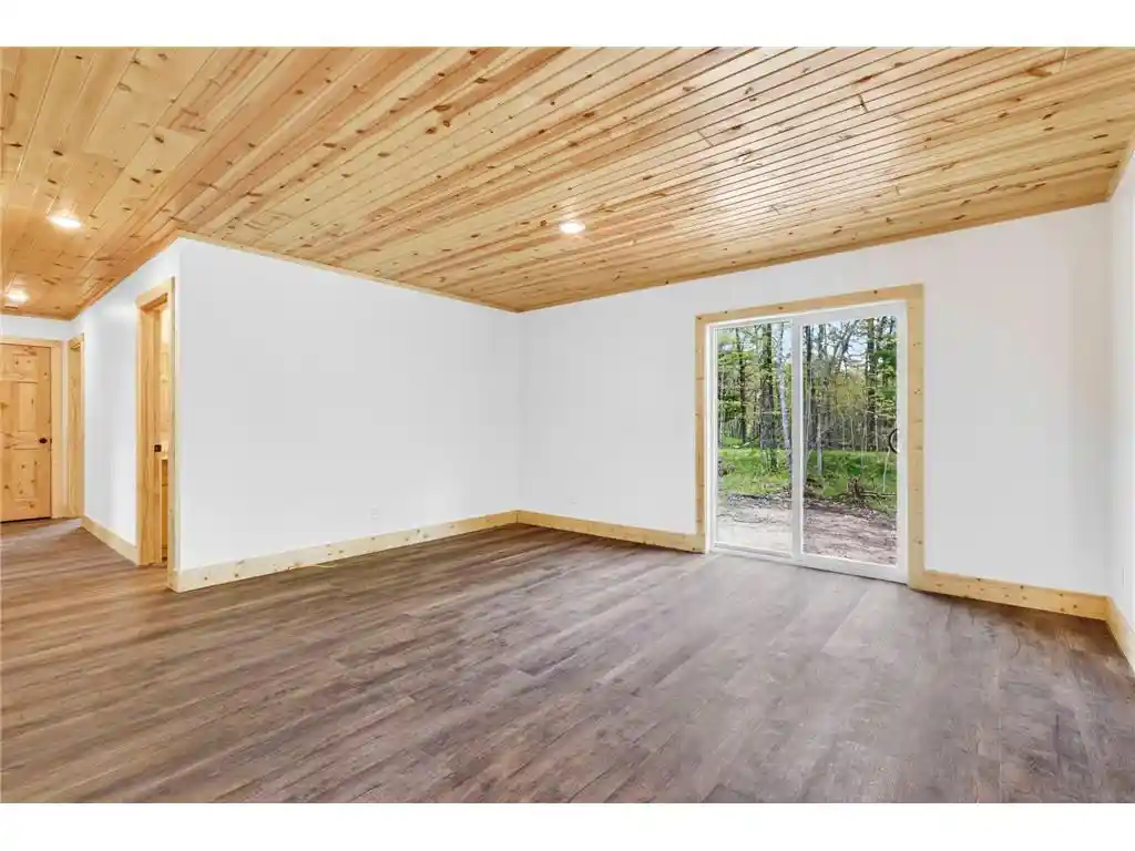 5th image of 4773 Setting Sun Dr Dr, Danbury, WI 54830 | MLS# 7091712
