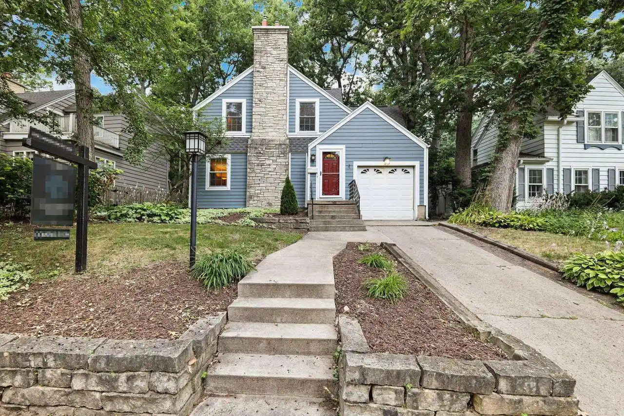 1st image of 4138 Hiawatha Dr Dr, Madison, WI 53711 | MLS# 2025701