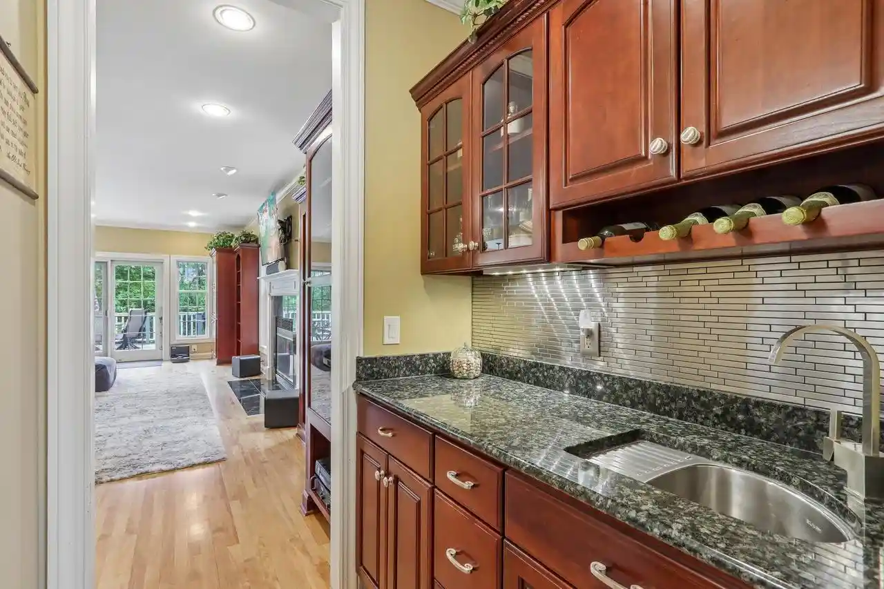 5th image of 1299 Creekside Lane Lane, Grafton, WI 53024 | MLS# 1966989