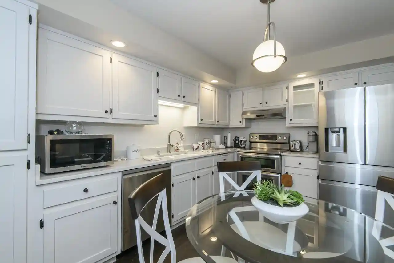 4th image of 13335 Watertown Plank Road Road #110, Elm Grove, WI 53122 | MLS# 1967005