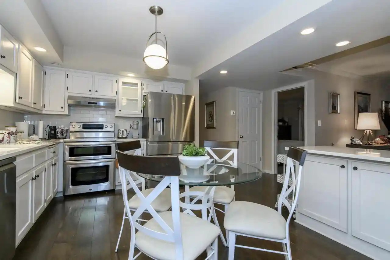 5th image of 13335 Watertown Plank Road Road #110, Elm Grove, WI 53122 | MLS# 1967005