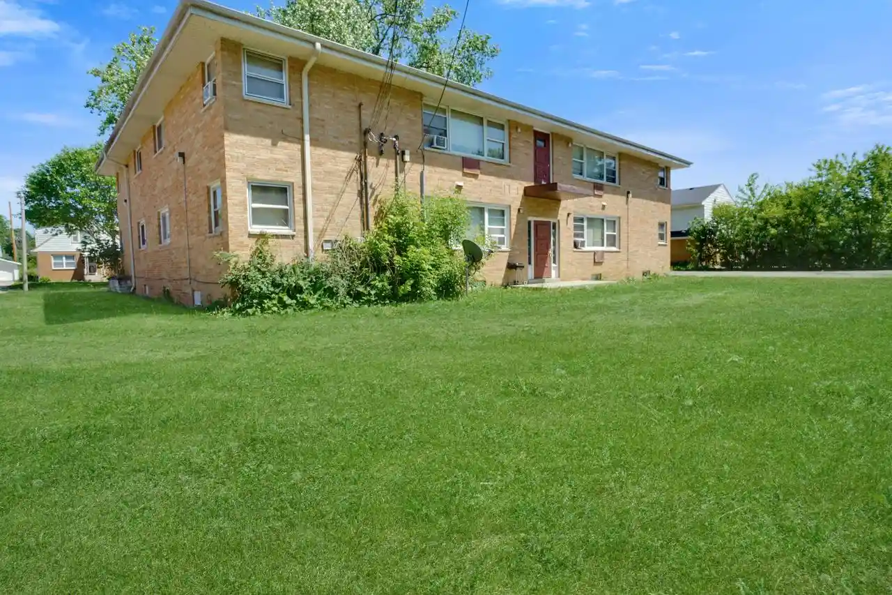 Photo 4 of Multi family home for sale at 4701 N 52Nd Street Street, Milwaukee, WI 53218 | MLS# 1967020 | Listing updated on 2026-08-21