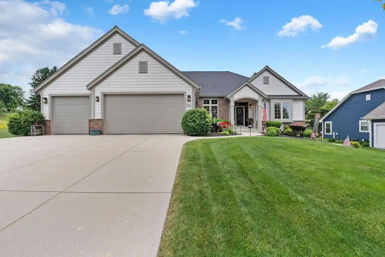 1st image of W230n7956 Bluebill Dr Dr, Sussex, WI 53089 | MLS# 1967026