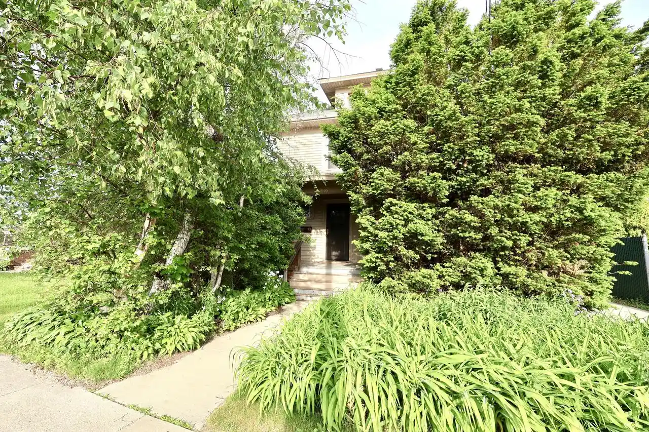 Photo 1 of Single family home for sale at 1805 Taylor Avenue Avenue, Racine, WI 53403 | MLS# 1967035 | Listing updated on 2026-08-31
