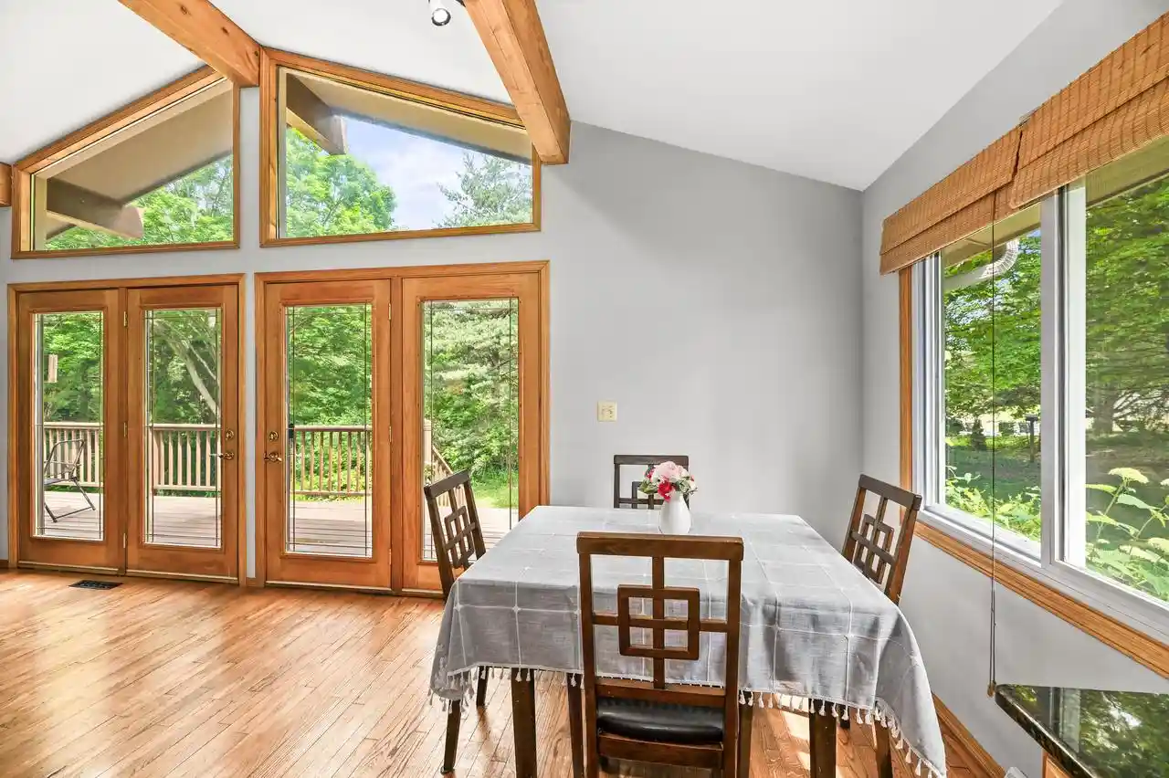 3rd image of W277S8435 Riverview Dr Dr, Mukwonago, WI 53149 | MLS# 1967039