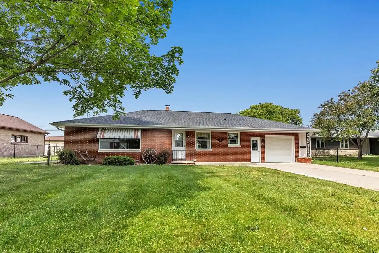 Homes for sale in Luxemburg, WI | 1107 Main Street Street, Luxemburg, WI 54217 | MLS# 50327345